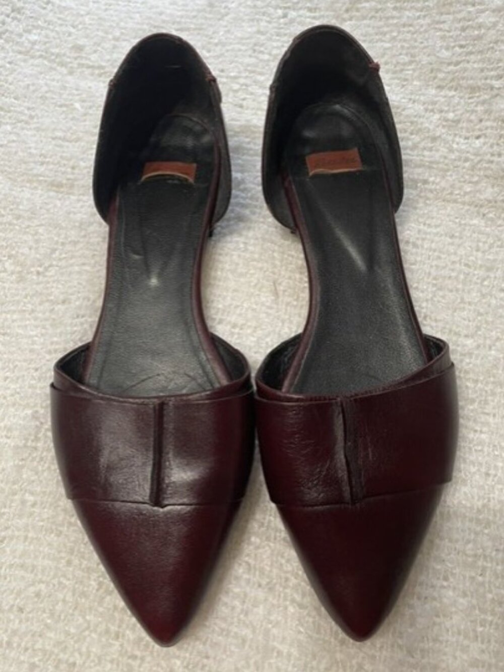 Bata Classic Deep Burgundy Leather Pointed Toe Flat – Size 6